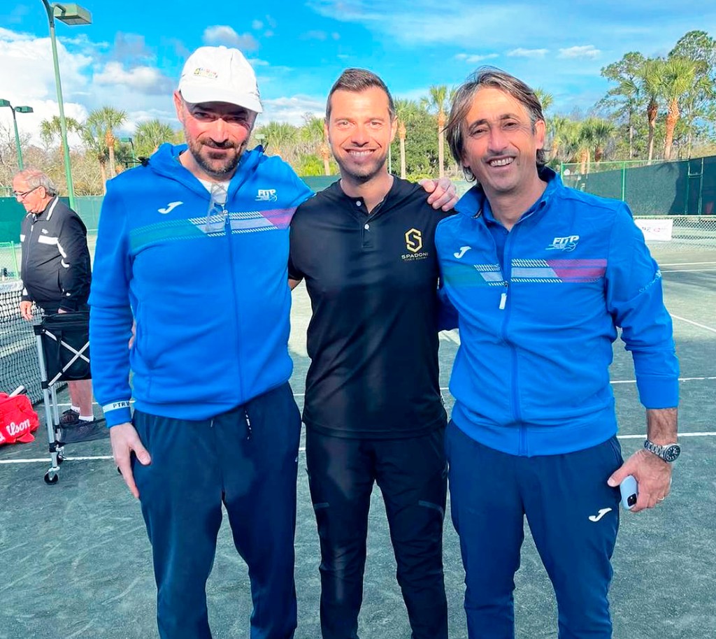 Davide Spadoni with Aldo Russo and Donato Campagnoli on court